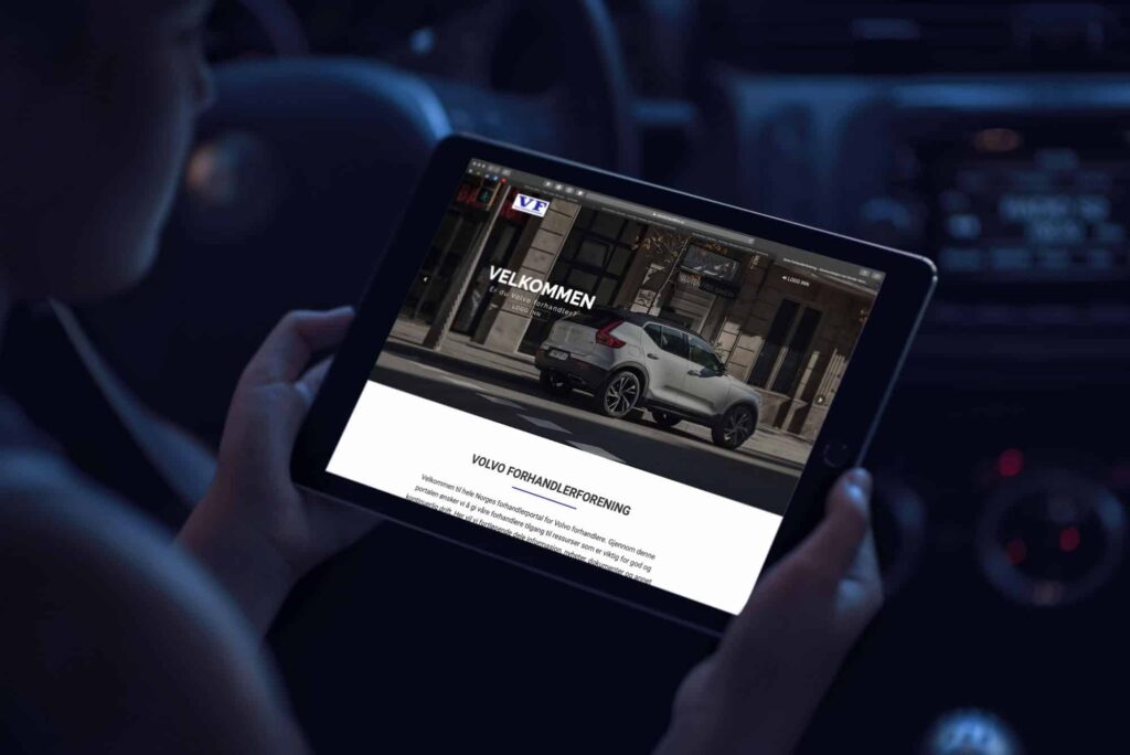 Bilde av en iPad som viser hjemmesiden til Volvo forhandlerforening